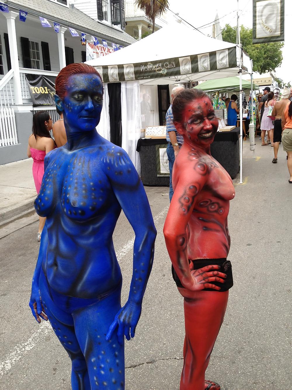15P Painted Female Exhibitionists - Cosplay 4