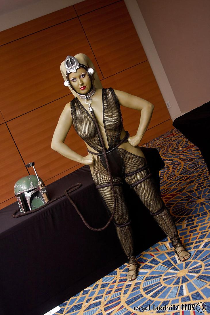 15P Painted Female Exhibitionists - Cosplay 4