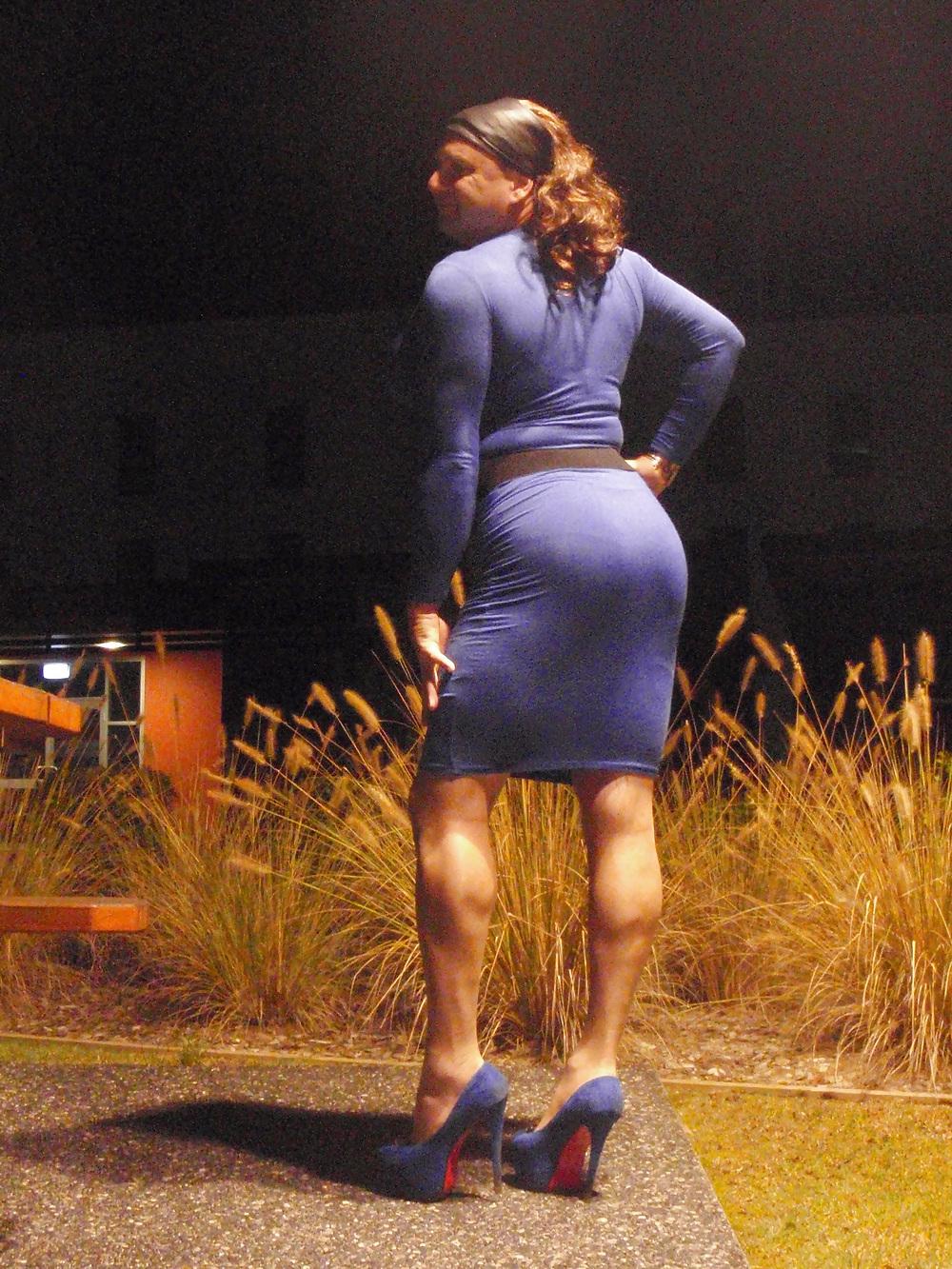 12P Xdresser Roxxi in my new blue platforms and pencil dress