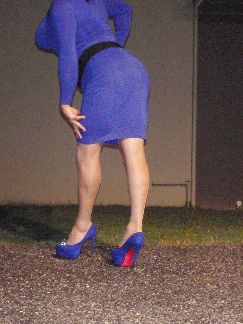 12P Xdresser Roxxi in my new blue platforms and pencil dress