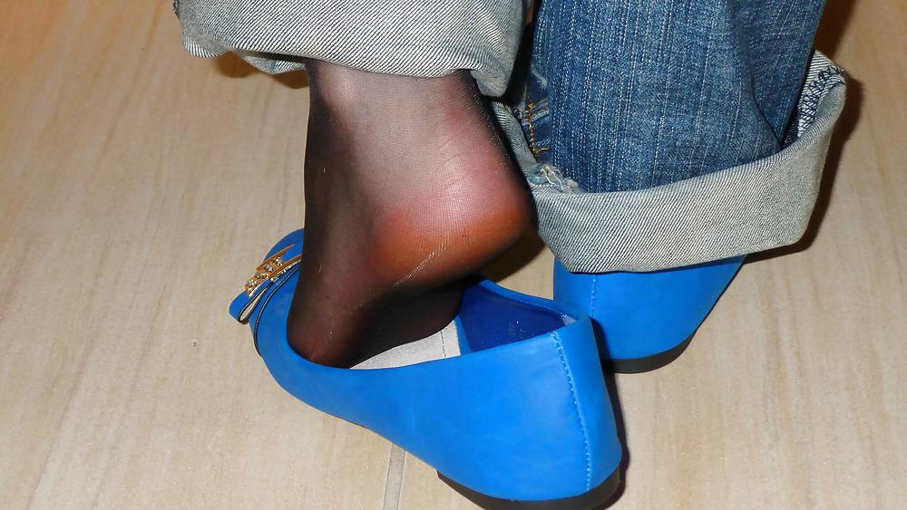 25P Black Nylons new blue Flats