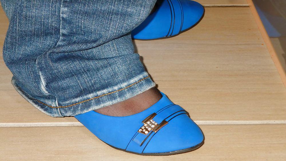 25P Black Nylons new blue Flats