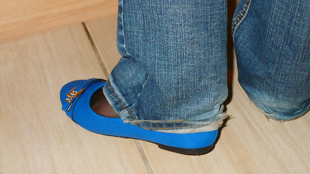 25P Black Nylons new blue Flats