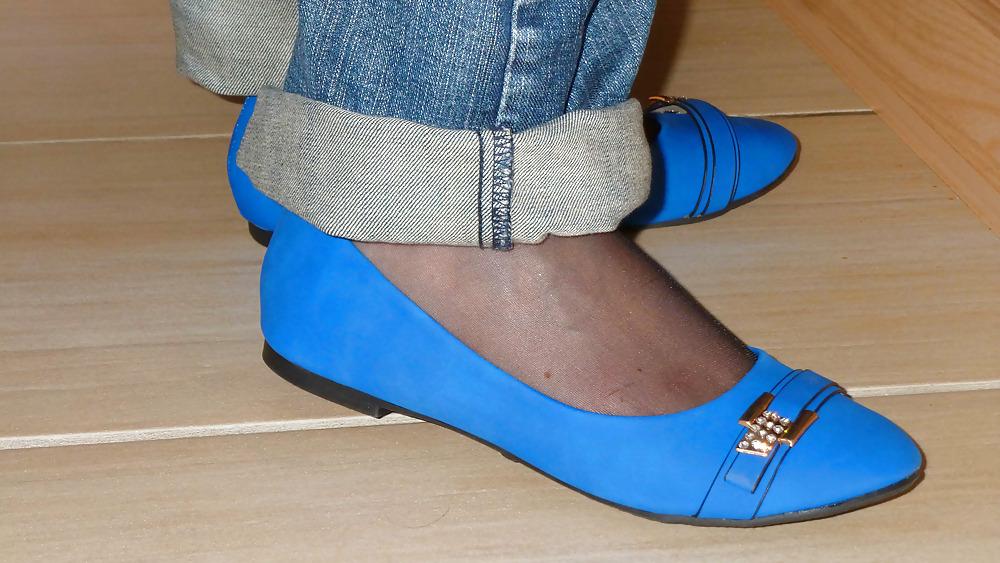 25P Black Nylons new blue Flats
