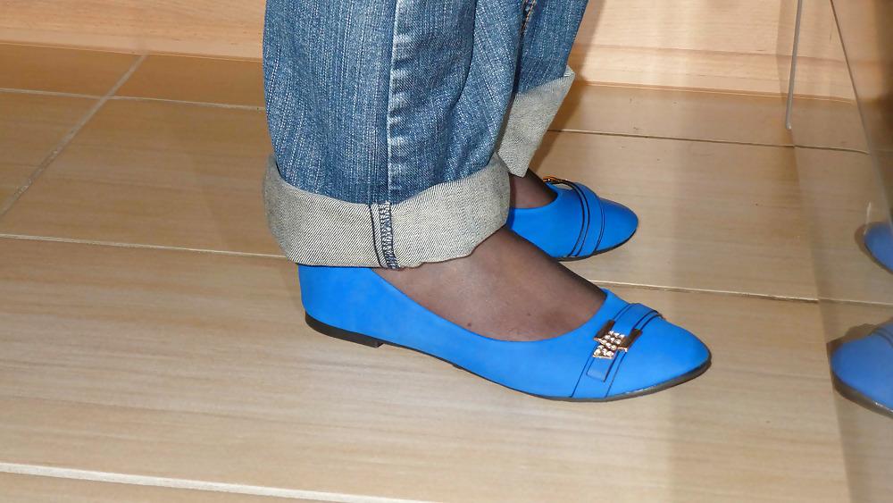 25P Black Nylons new blue Flats