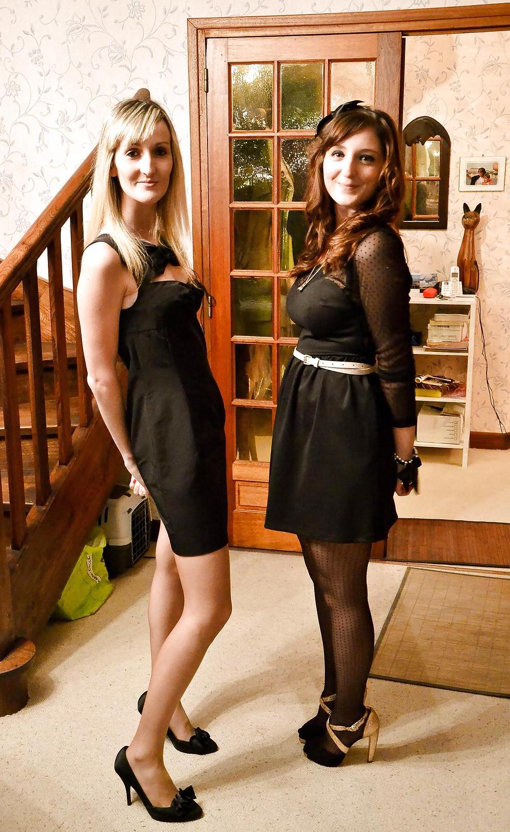 25P French bloggers Mode with sexy legs 21