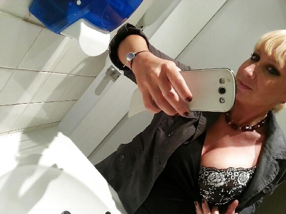 25P French milf slut