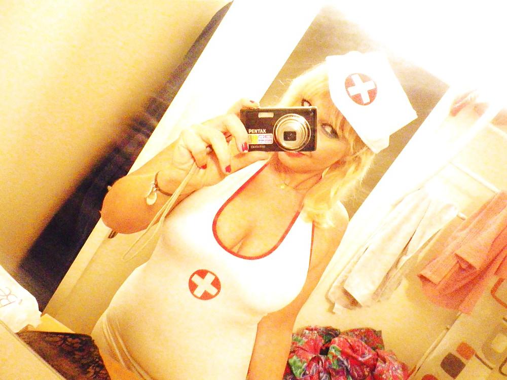 25P French milf slut