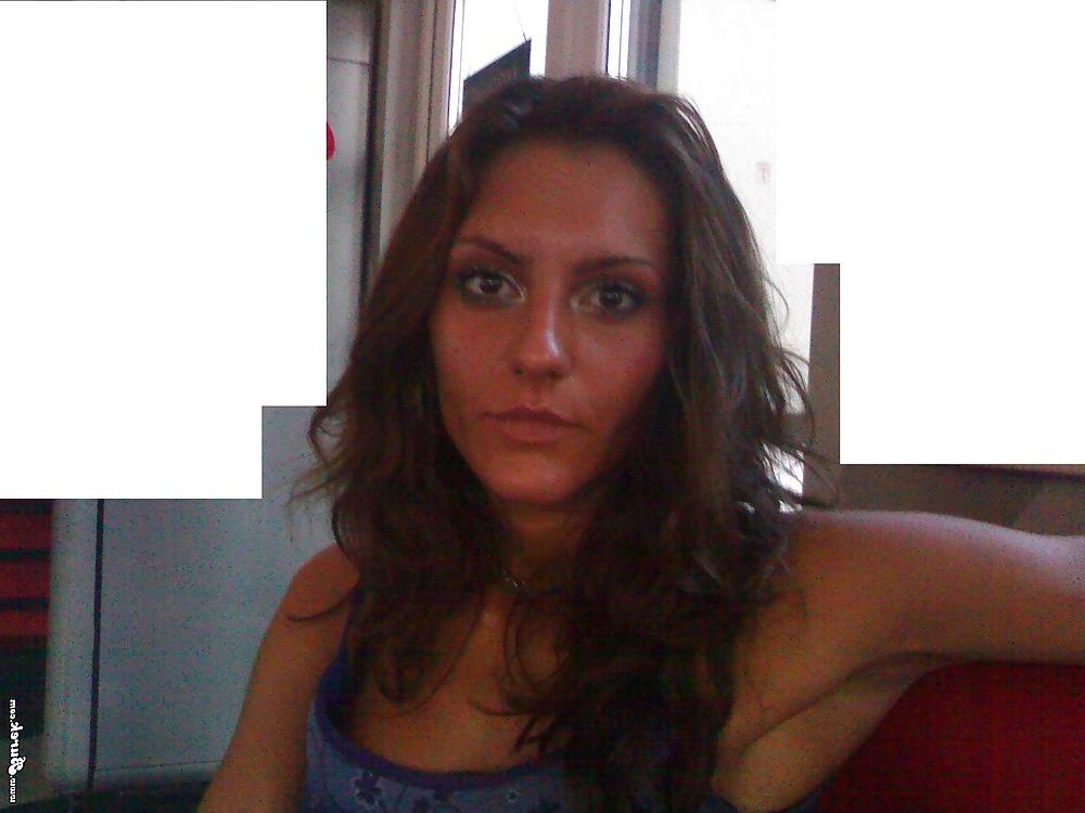 25P SERBIAN GIRLS