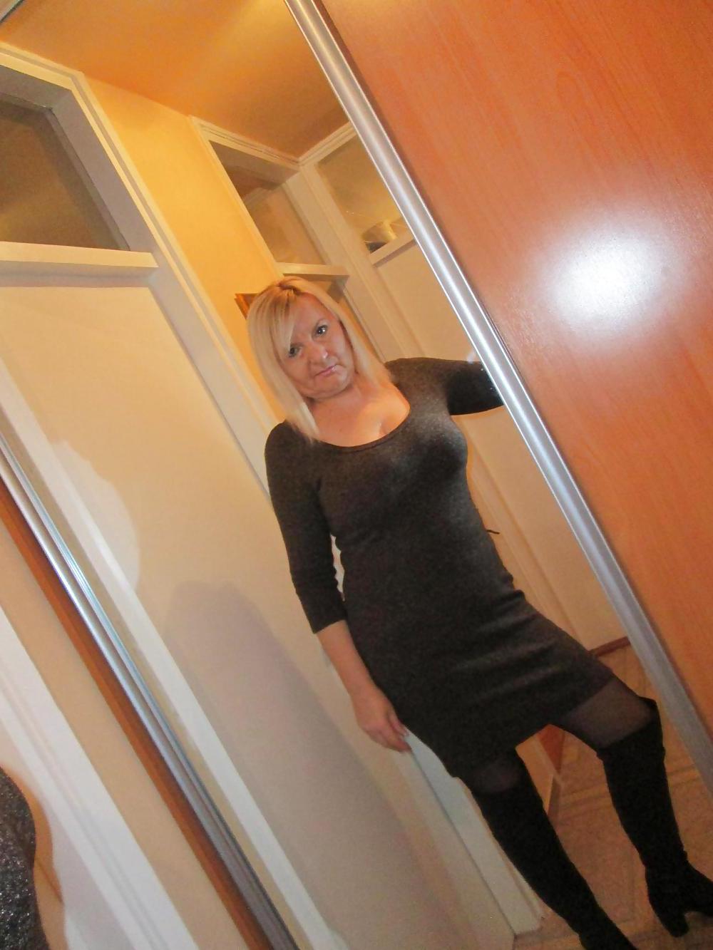 12P Serbian mature  slut
