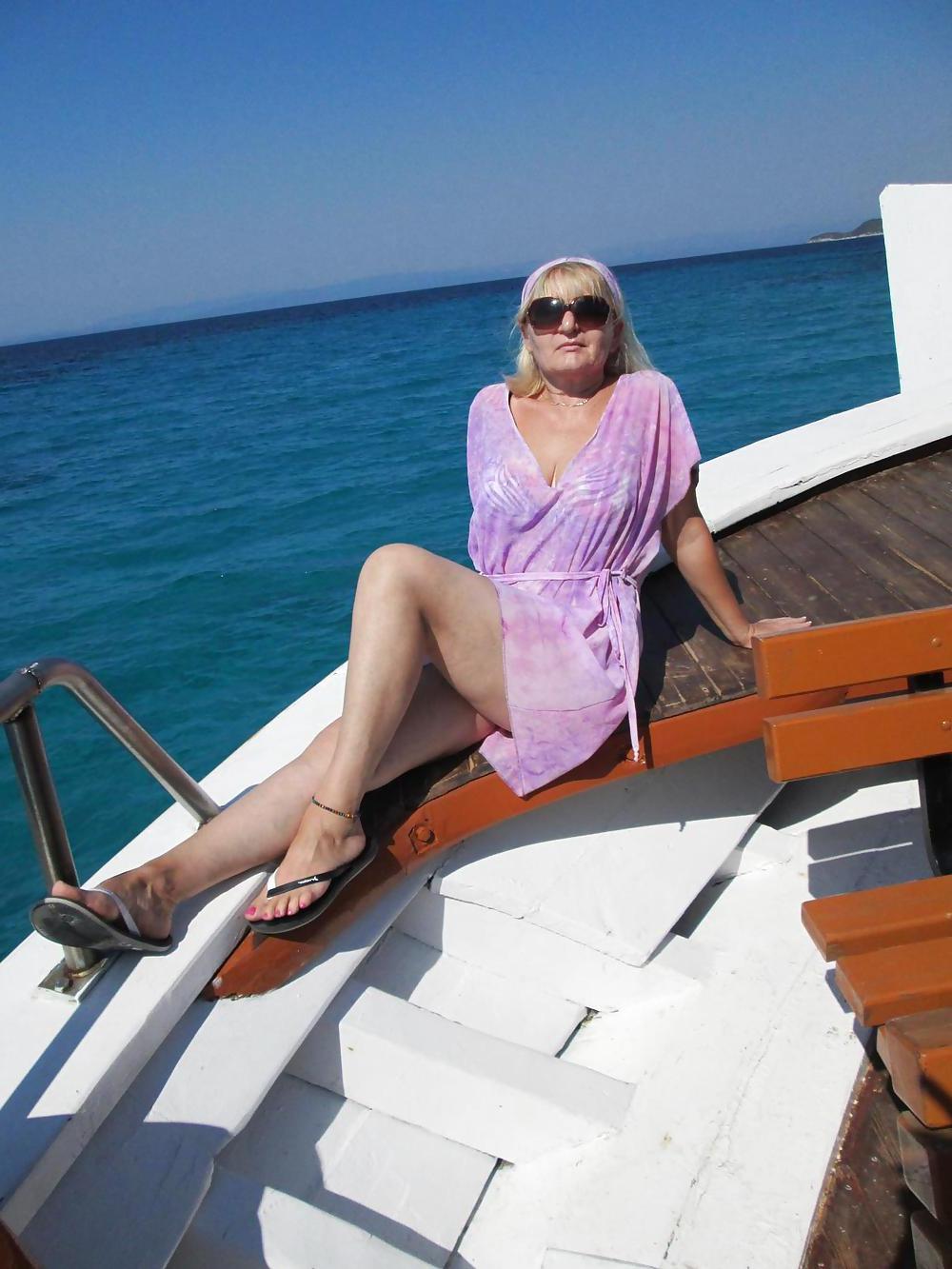 12P Serbian mature  slut