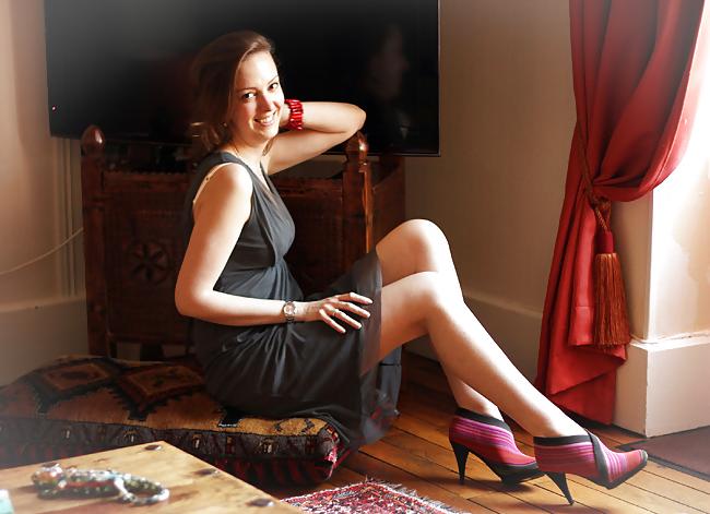 25P French bloggers Mode with sexy legs 22