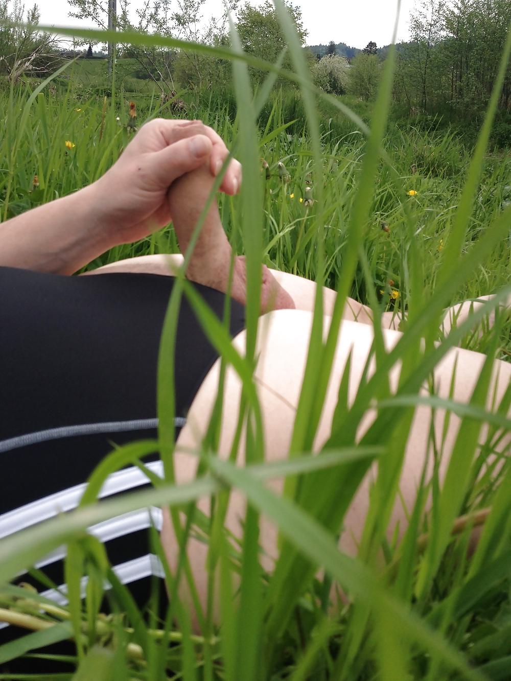 25P Outdoor masturbation in swimsuit