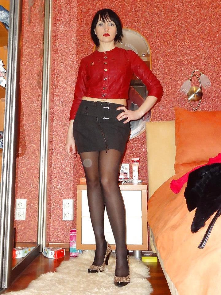 25P Sexy mature Lena (un)dressing  with small tits and ass