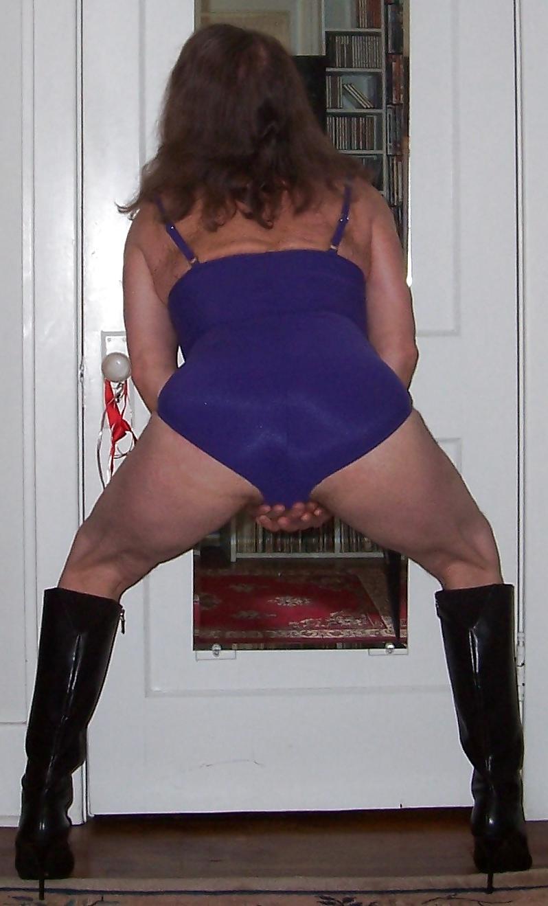 25P Masturbating in My Wife's New Swimsuit