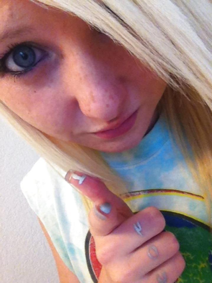 25P Sweet Blonde Teen Baylee with Freckles