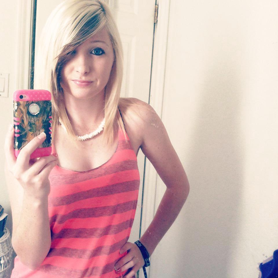 25P Sweet Blonde Teen Baylee with Freckles