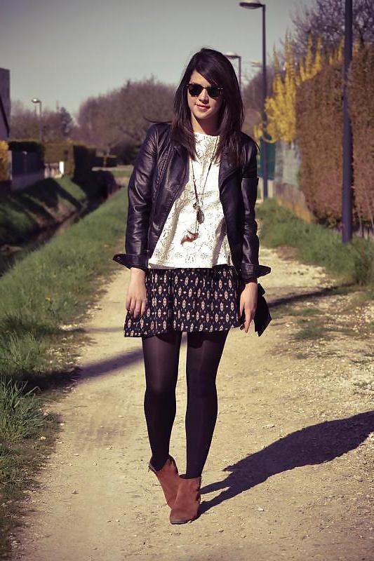 25P French bloggers Mode with sexy legs 27