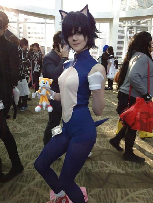 25P Cosplaying Beauties