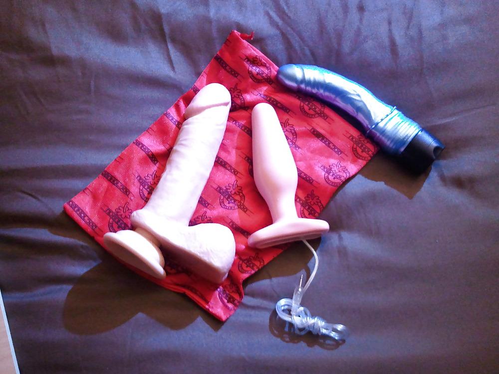 7P 18Yr Old Cousins Dirty Panties And Some Of My Gape Makers