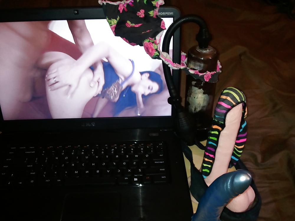 7P 18Yr Old Cousins Dirty Panties And Some Of My Gape Makers