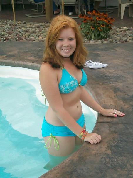 20P Women In Swimsuits - Vol. 5
