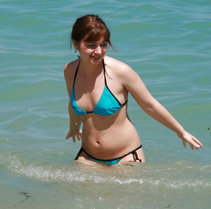 20P Women In Swimsuits - Vol. 5