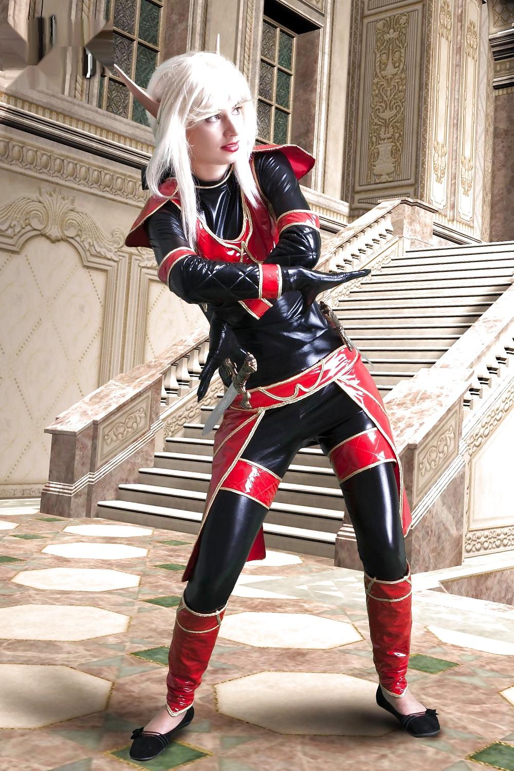 25P Cosplay girls