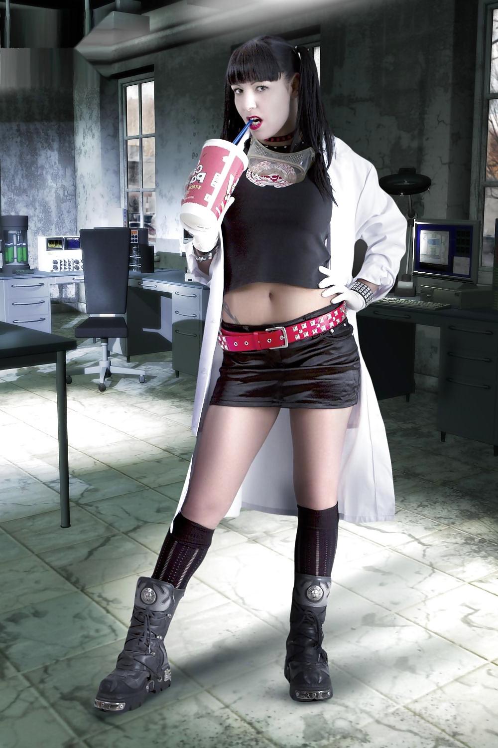 25P Cosplay girls