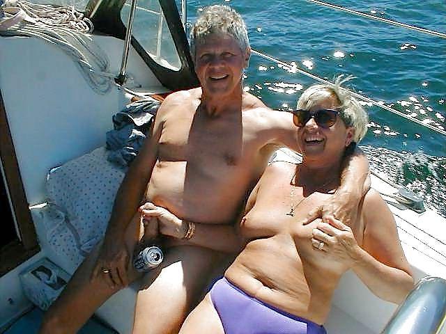 14P NASTY GRANNIES & DIRTY OLD COUPLES 