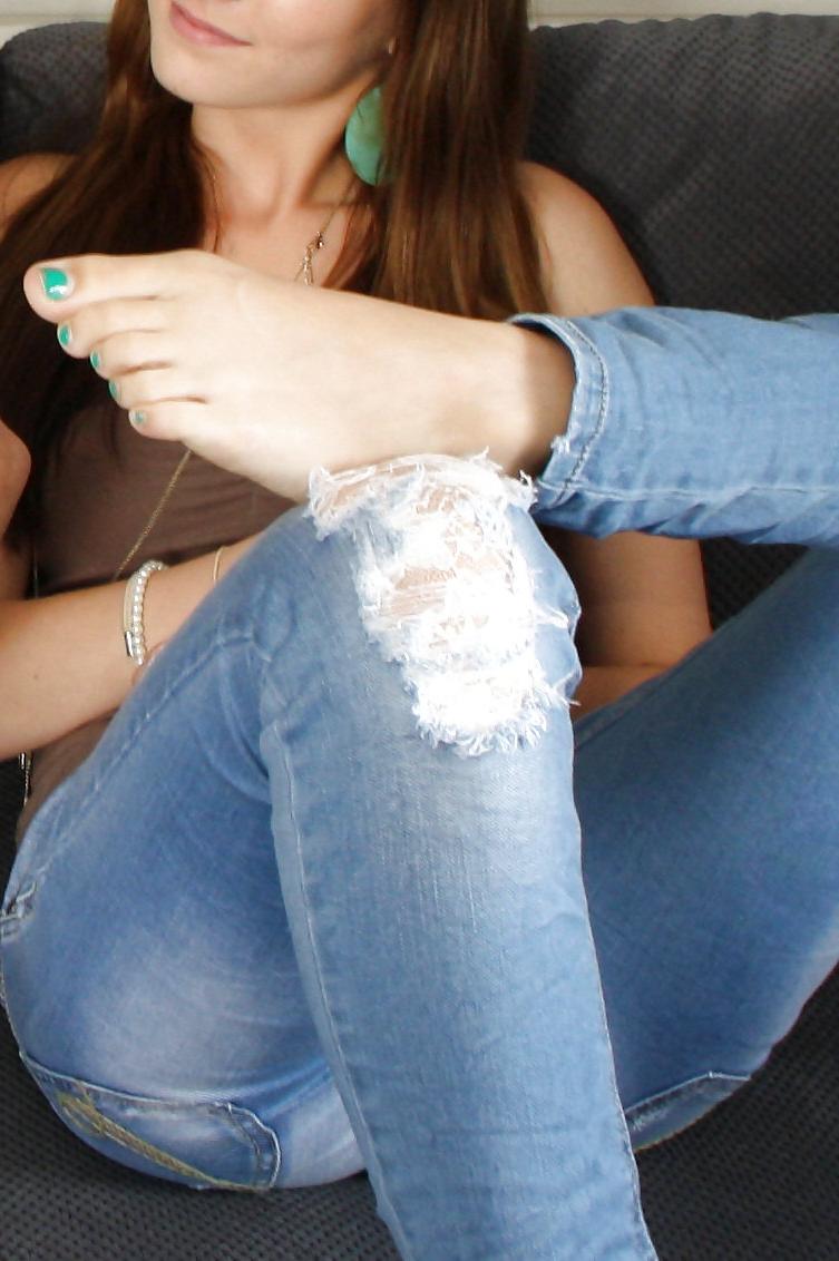 7P Teenfeet,mouth,ass!