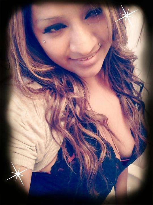 8P Little latina milf
