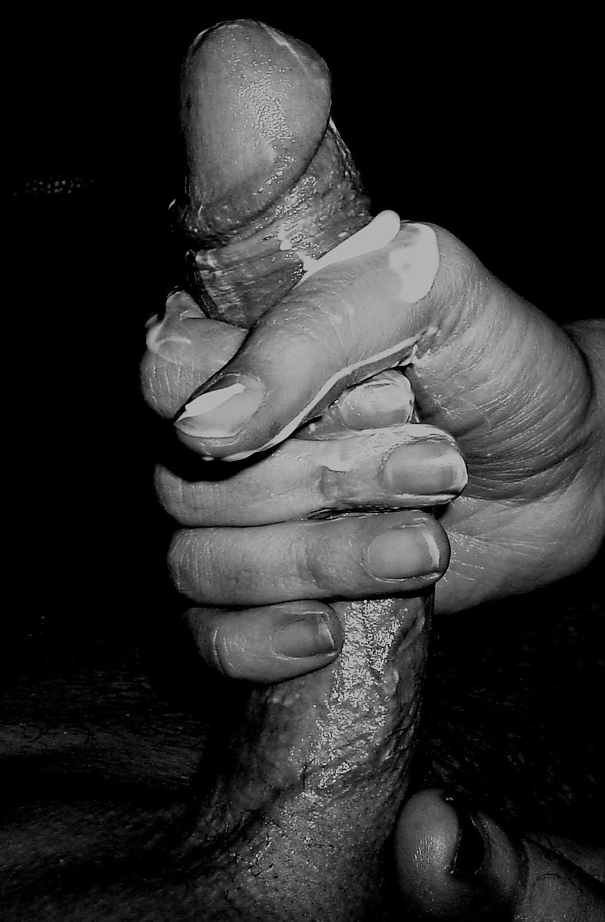 5P Foot job in black&white