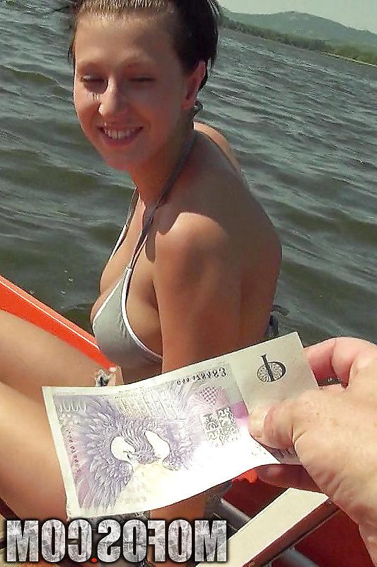 10P Emylia Argan aka Nikola boat trip