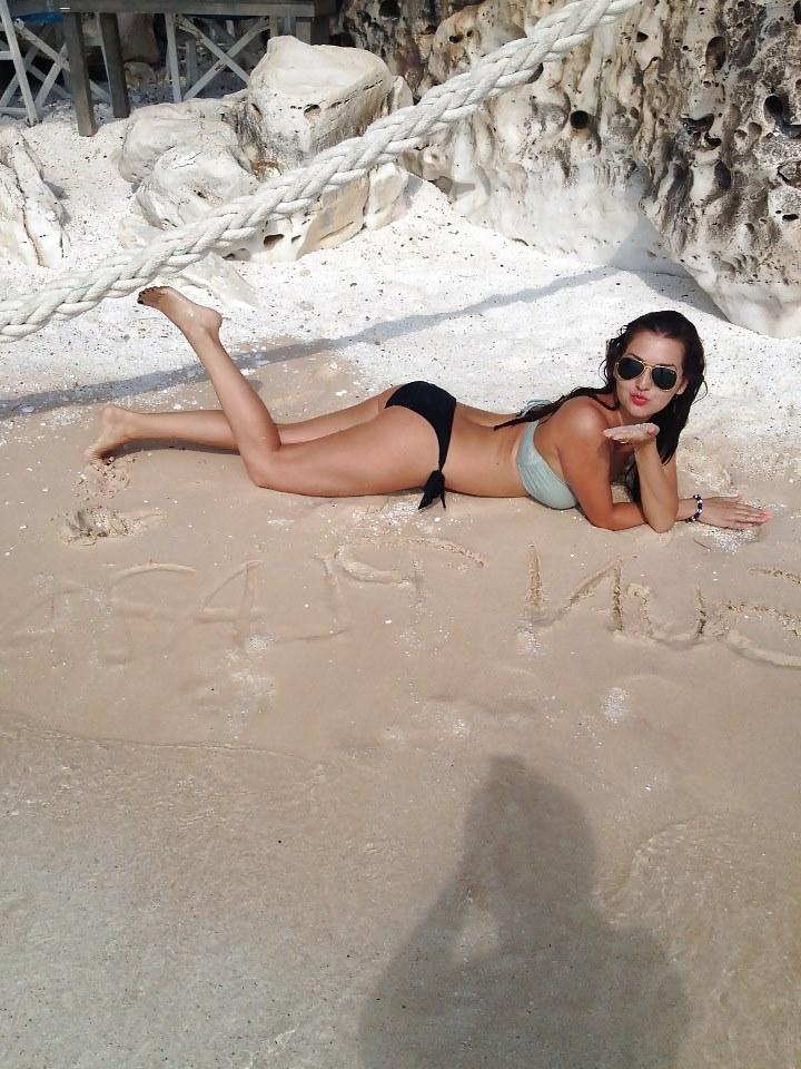 16P Geny's little sister 19 years