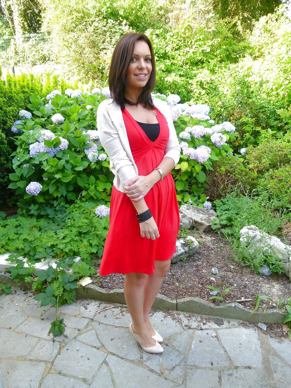 25P French bloggers Mode with sexy legs 23