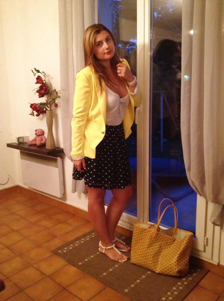 25P French bloggers Mode with sexy legs 23