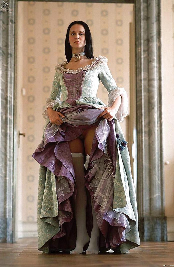 19P Costume II