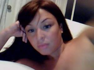 13P Thick latina milf with curves