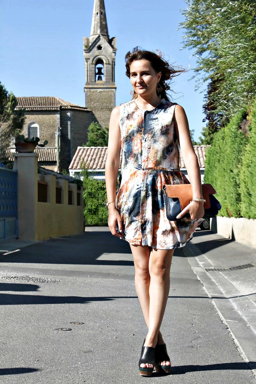 25P French Bloggers Mode with sexy legs 32