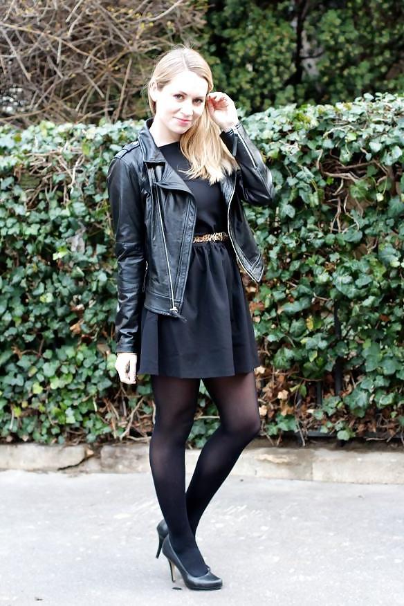 25P French Bloggers Mode with sexy legs 32