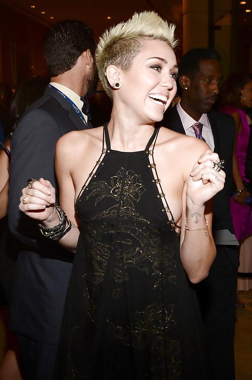 25P Sexy Dress Miley Cyrus at the Clive Davis Grammy Party 2013