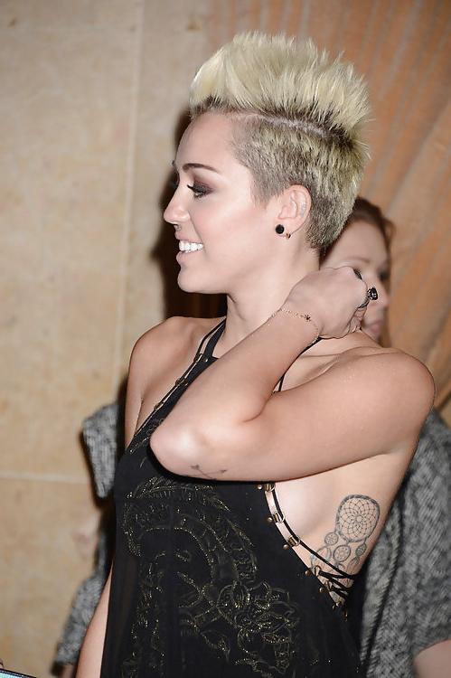 25P Sexy Dress Miley Cyrus at the Clive Davis Grammy Party 2013
