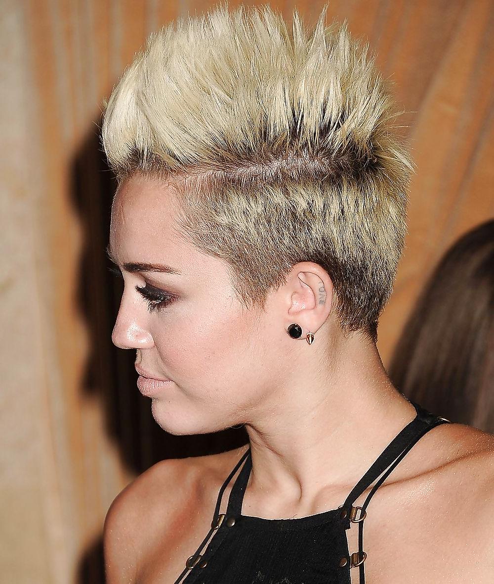 25P Sexy Dress Miley Cyrus at the Clive Davis Grammy Party 2013