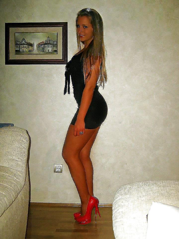 25P The correct way for all sluts to dress 18
