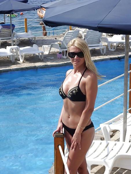25P Serbian girls