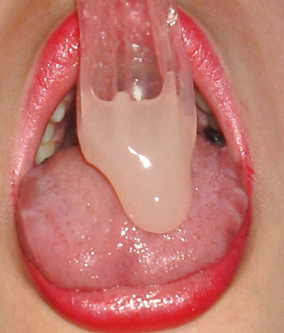 5P My lips in red lipstick
