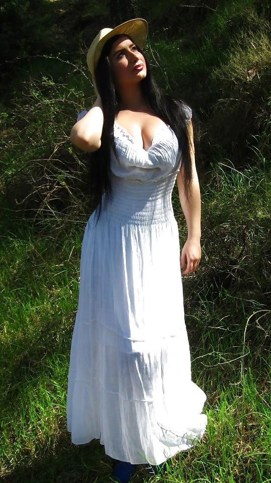 22P Serbian girl: natasa