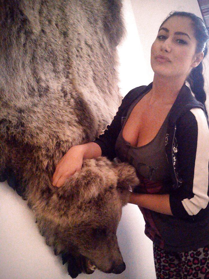 22P Serbian girl: natasa