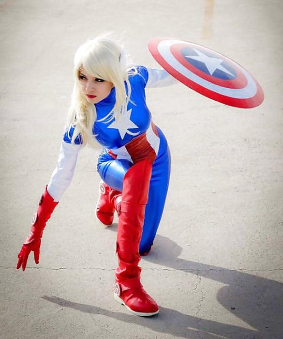 25P Cosplay girls